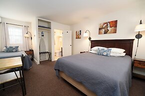 The Whitetail and Suites