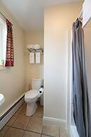 The Whitetail and Suites