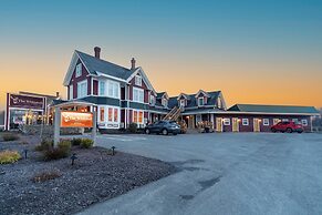 The Whitetail and Suites