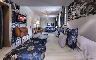 Augustus Hotel & Resort