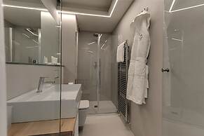 Augustus Hotel & Resort