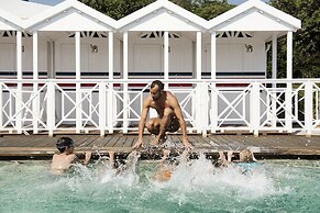 Augustus Hotel & Resort