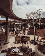 Hotel Baobab Suites
