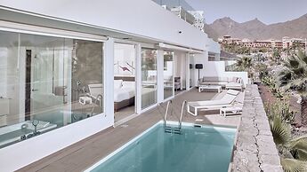 Hotel Baobab Suites