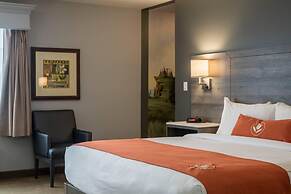 Amsterdam Inn & Suites, an Ascend Collection Hotel