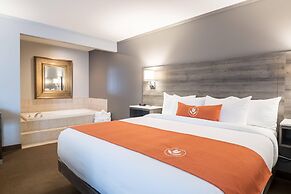 Amsterdam Inn & Suites, an Ascend Collection Hotel