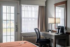 Amsterdam Inn & Suites Moncton