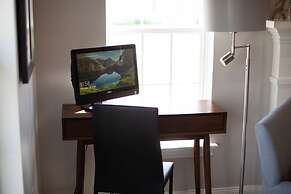 Amsterdam Inn & Suites Moncton