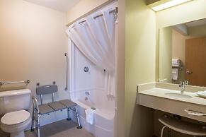 Amsterdam Inn & Suites, an Ascend Collection Hotel