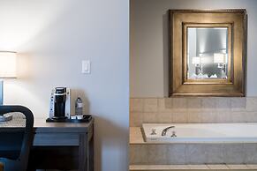 Amsterdam Inn & Suites Moncton