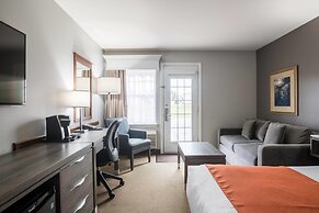 Amsterdam Inn & Suites, an Ascend Collection Hotel