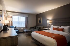Amsterdam Inn & Suites, an Ascend Collection Hotel
