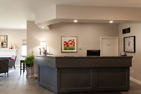 Amsterdam Inn & Suites Moncton