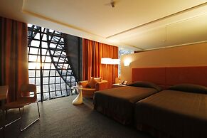 Miracle Transit Hotel