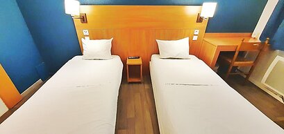 Glisy Hotel
