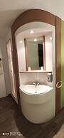 Glisy Hotel