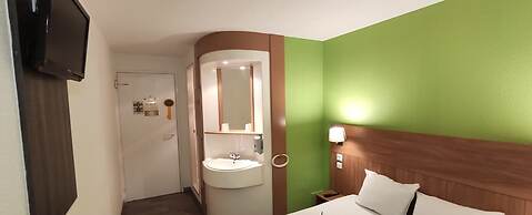 Glisy Hotel