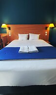Glisy Hotel