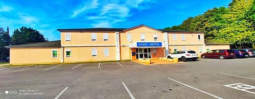 Glisy Hotel