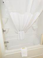 Quality Inn & Suites Quispamsis