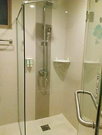 Jayleen 1918 Hotel