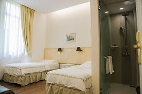Jayleen 1918 Hotel