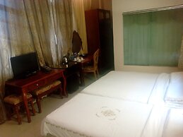 Jayleen 1918 Hotel