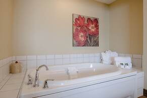 Amsterdam Inn & Suites Sussex