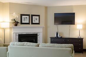 Amsterdam Inn & Suites Sussex