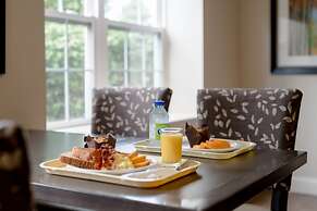 Amsterdam Inn & Suites Sussex