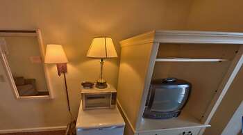 Sands by the Sea Motel