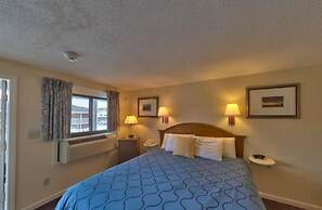 Sands by the Sea Motel