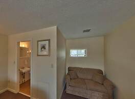 Sands by the Sea Motel