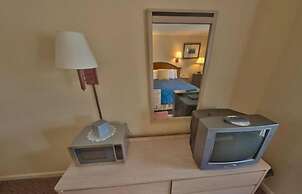 Sands by the Sea Motel