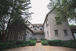 Thames Valley Khao Yai