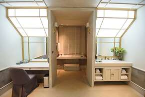 Thames Valley Khao Yai