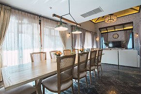 Thames Valley Khao Yai