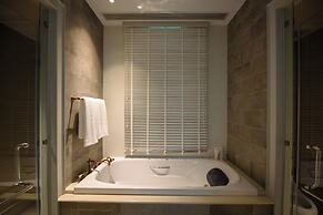 Thames Valley Khao Yai