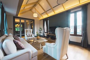 Thames Valley Khao Yai