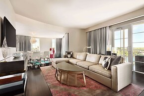 Wyndham Grand Jupiter at Harbourside Place