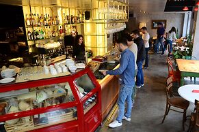 City Circus Athens - Hostel