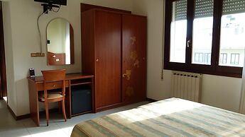 Hotel Ideal