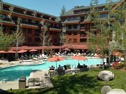 Heavenly Village Condos - Grand Residence