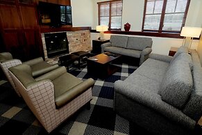Heavenly Village Condos - Grand Residence