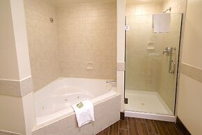 Heavenly Village Condos - Grand Residence