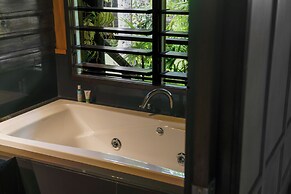 Emaho Sekawa Resort