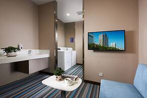 Holiday Inn Express Luoyang City Center by IHG
