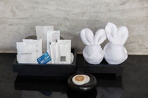 Sea Two Pool Villa Resort