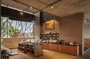 Sea Two Pool Villa Resort