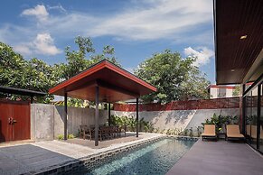 Sea Two Pool Villa Resort